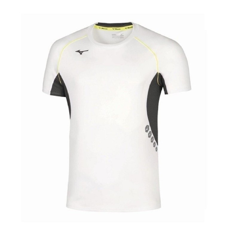 camiseta blanca mizuno vesatil tanto para entrenar como para estar en casa