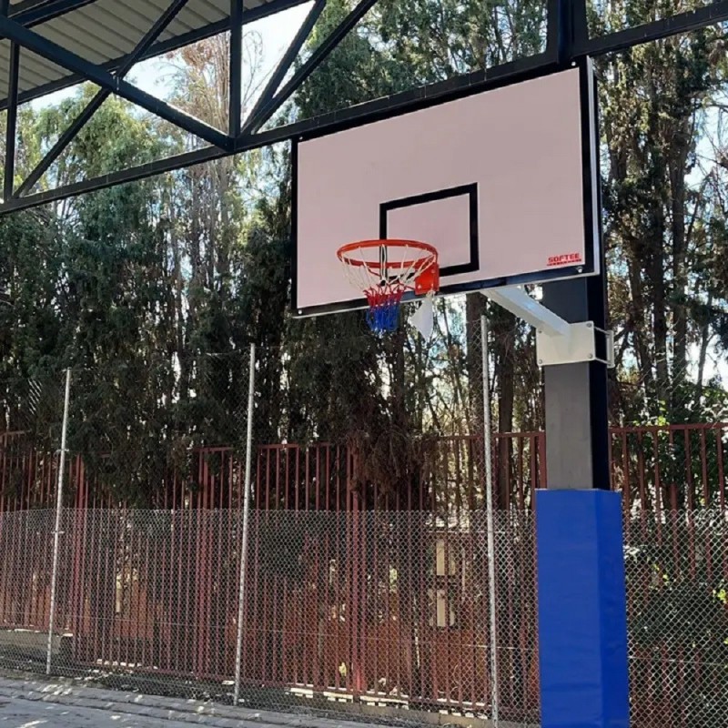 canastas de baloncesto en viga