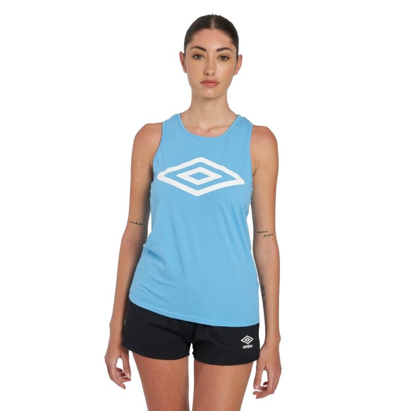 camiseta deportiva umbro